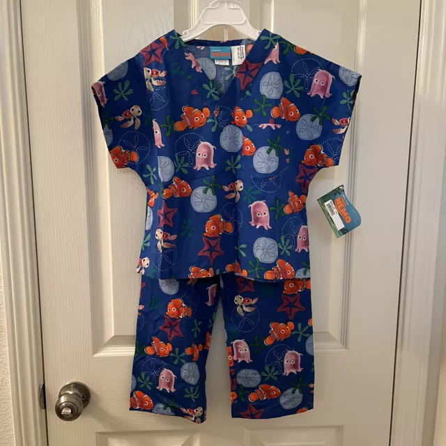 Disney by Barco Kids Scrubs 2-Pc Set Finding Nemo Size Medium NEW