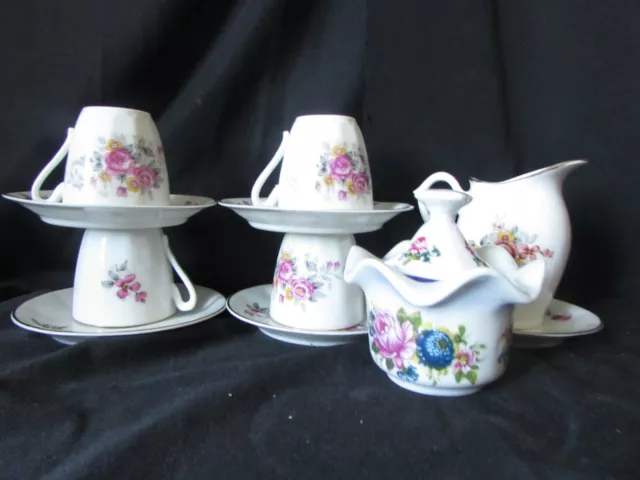 superbe PORCELAINE  SCEAU COURONNE SOUCOUPES/4TASSES /1SUCRIER/1 POT A LAIT