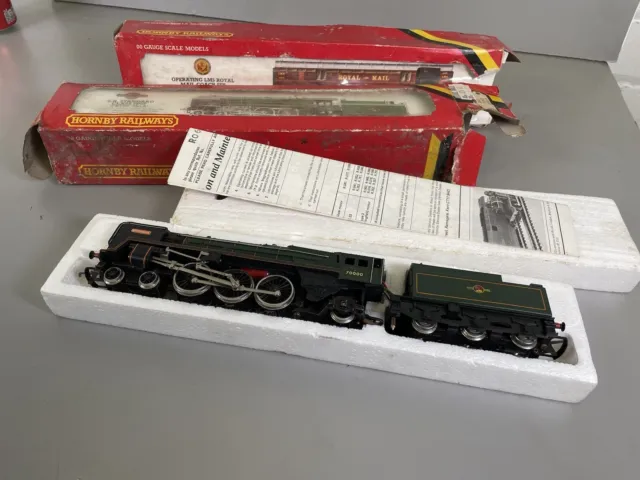 2x Triang Hornby OO Gauge Class 7P6F Britannia & Royal Mail Coach LMS R412