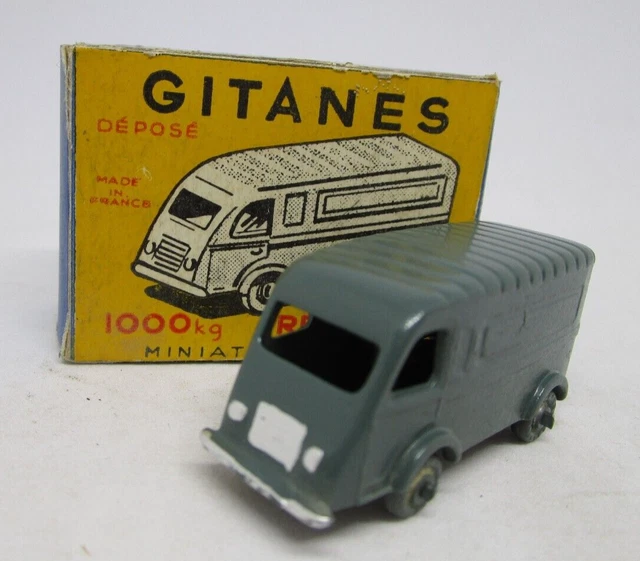 RARE ! CIJ EUROPARC 1:43 - RENAULT 1000 KG AMBULANCE N° 3/61 - BOITE Box EUR 44,00 - FR