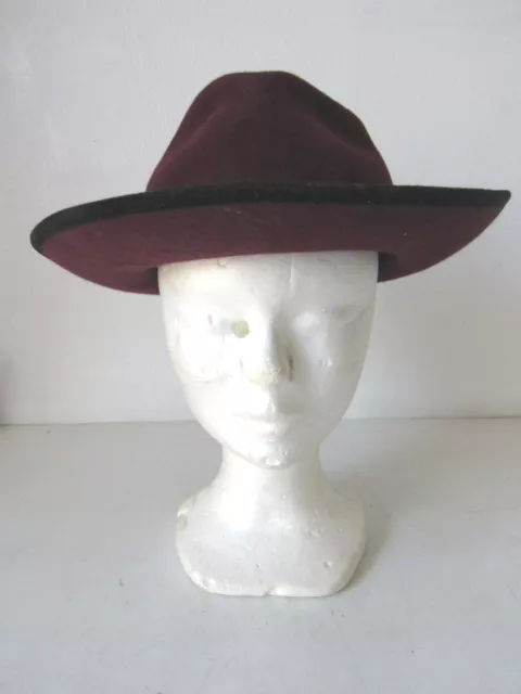 Cappello  Donna Anni 60/70 In Panno Color Vinaccia