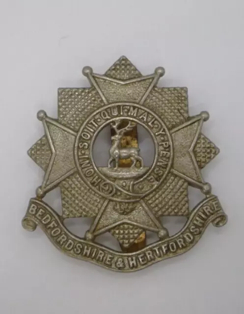 Bedfordshire & Hertfordshire Regiment Genuine Cap Badge