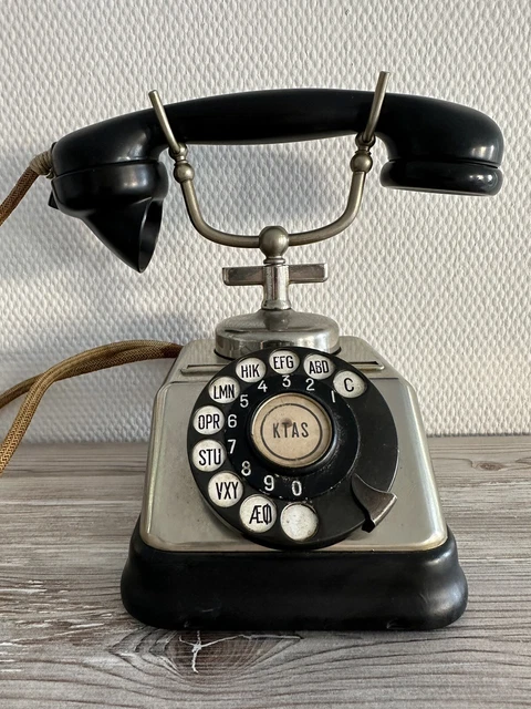Altes Telefon mit Wählscheibe Kjøbenhavens Aktieselskob G