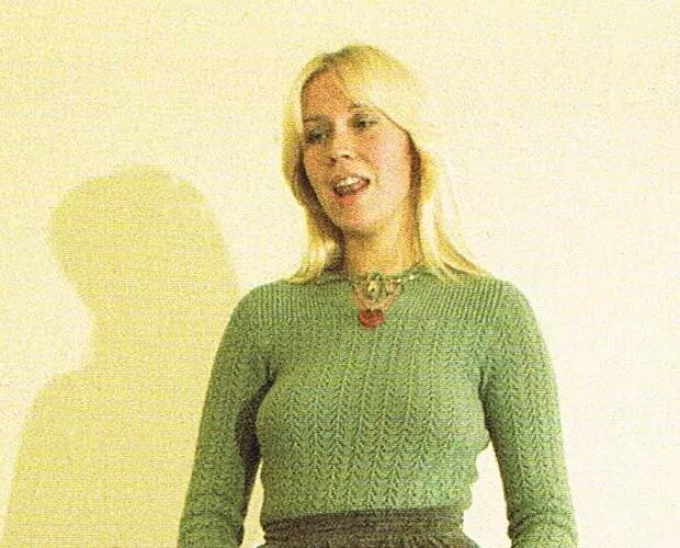 Great photograph of Agnetha Faltskog (ABBA), 6" x 4"  #17