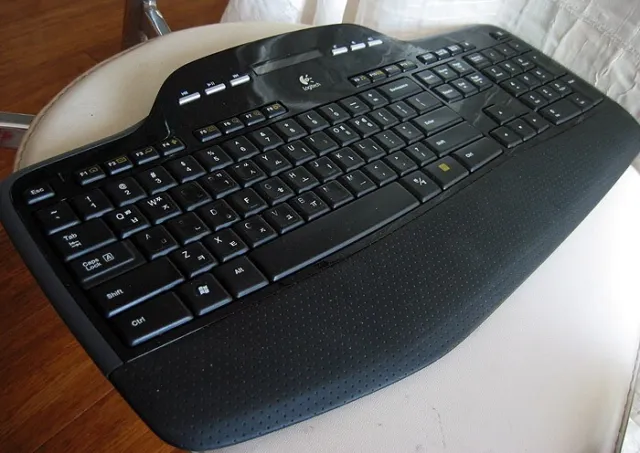Logitech Mk 700 710 Wireless Keyboard Only No Receiver Or Mouse