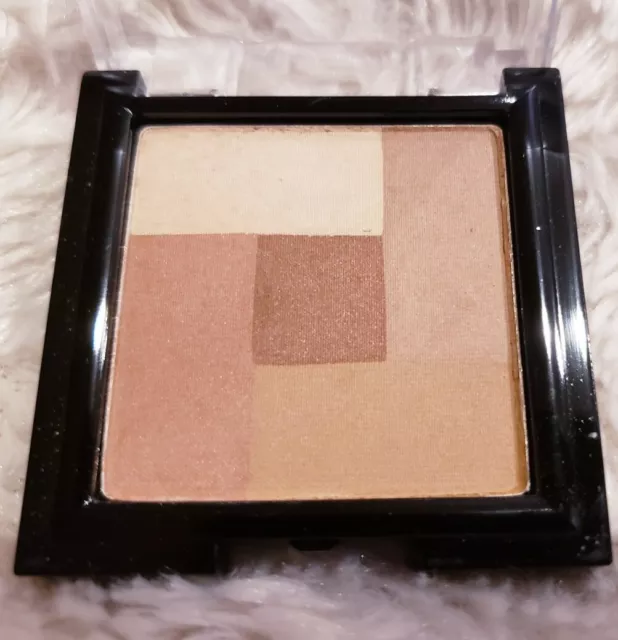 VICTORIA'S SECRET Mosaic Bronzer multi-color pressed powder .17 oz / 4.8 g Rare VICTORIA'S SECRET Mosaic Bronzer multi-color pressed powder .17 oz / 4.8 g Rare