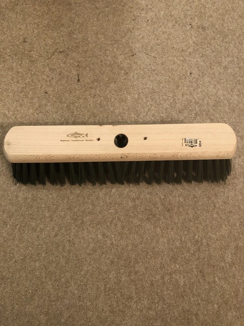 Brosse à poils rigides à tête de balai de qualité traditionnelle saumon H13/3 18 pouces 457 mm de large