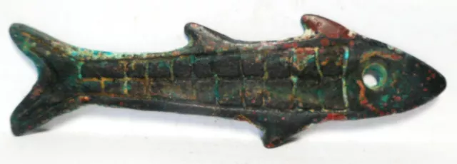139AR..Pez romano.Bronce. Siglo III-IV AC.9,5 cms.Peso:29 grs.