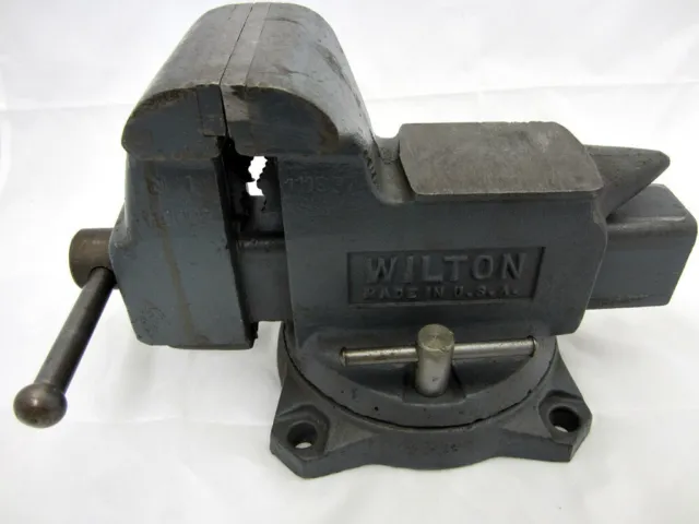 Vintage Wilton Utility Bench Vise 4" Jaws Model No. 644 Swivel Base Made in USA