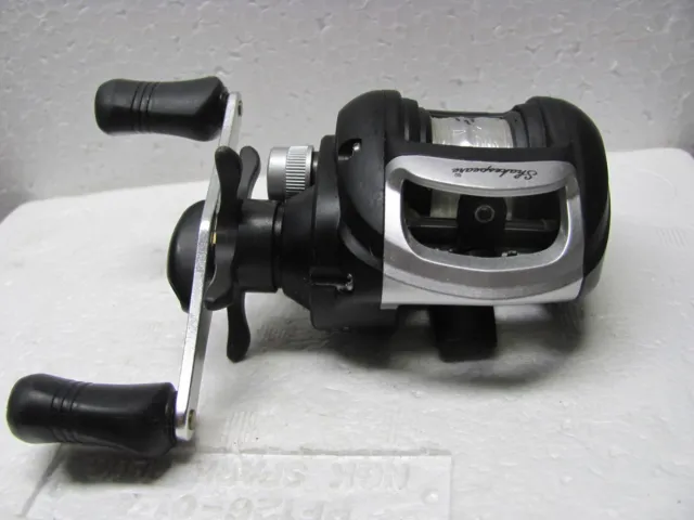LOT OF 2 SHAKESPEARE GX2LPA LOW PROFILE RIGHT-HANDED BAITCASTING REELS. 