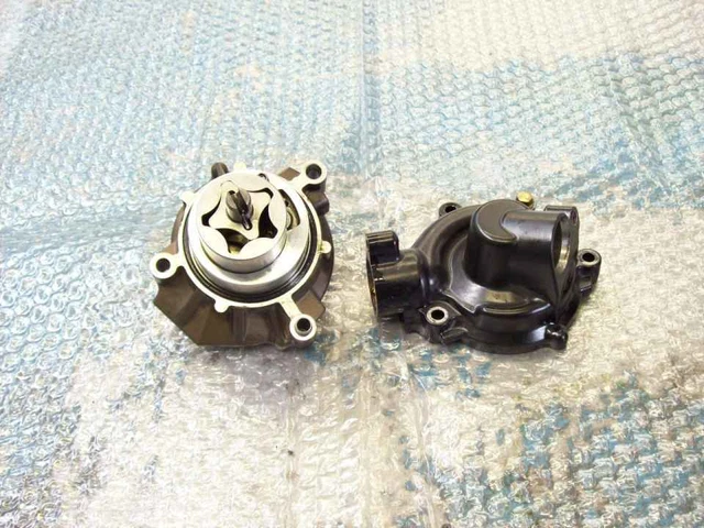 Pompe À Eau Pour Kawasaki Z 750 De 2004 À 2006 (Kw779)