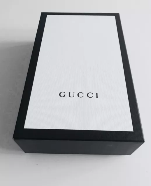Scatola Gucci, Scatola regalo Gucci, altezza 35c, larghezza 15cm, profondità 7cm