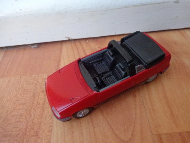 Audi 100 Gama, 1:43, numero 9492, Collection en Métal, avec