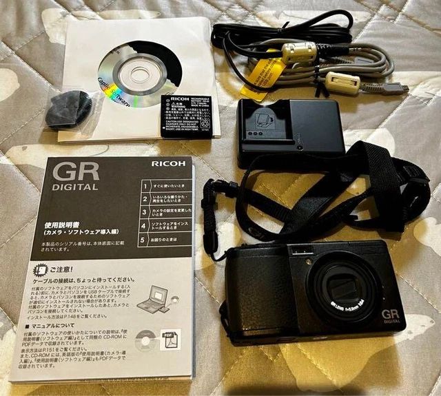 RICOH GR DIGITAL Digital Camera First Generation Model Rare Vintage Japan