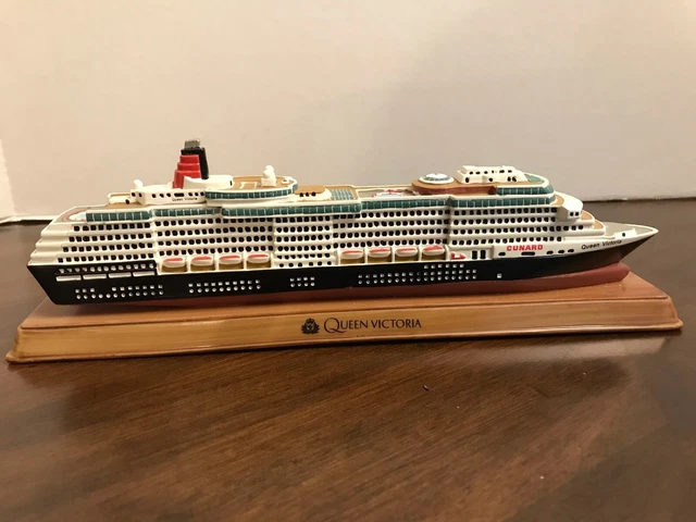 CUNARD CRUISE SHIP Souvenir Set Original presentation pack of 8 Boxes of  matches £5.75 - PicClick UK