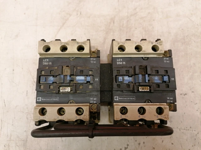 Contacteur inverseur Telemecanique LC2D5011F5 50A BOBINE 110v