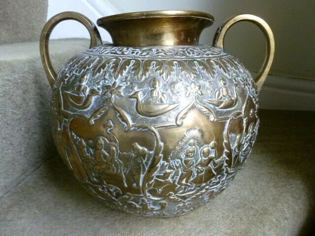 Huge amazing antique India Indian brass water lota urn vase, Jeypoor School