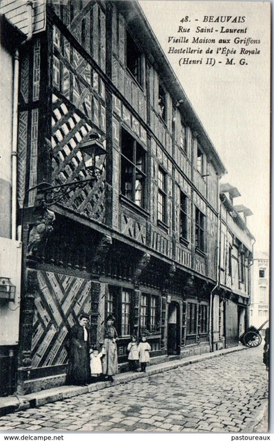 60 BEAUVAIS - Rue Saint-Laurent , vieille maison aux Griffons  PAST/4187