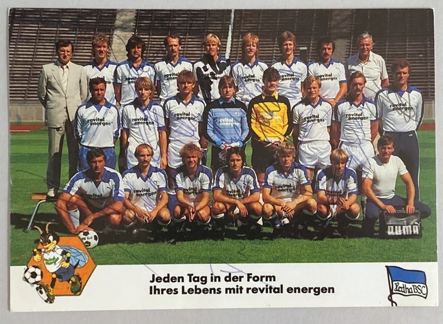 Hertha BSC Berlin Fußball Mannschaft Autogrammkarte original signiert (Oy-2556