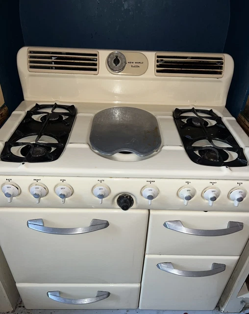 1952 New World Radiation Range Cooker 90cm Working Condition 1952 New World Radiation Range Cooker 90cm Working Condition