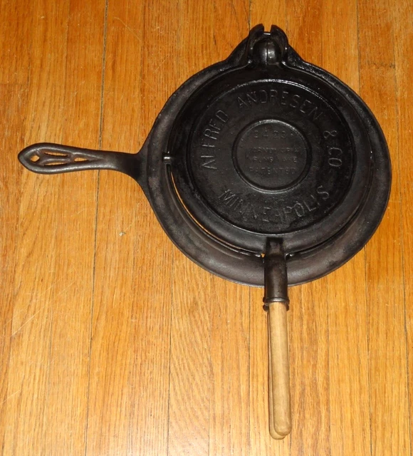 Alfred Andresen & Co Minneapolis Cast Iron Kornukopia Krumbkake Krumkake VINTAGE