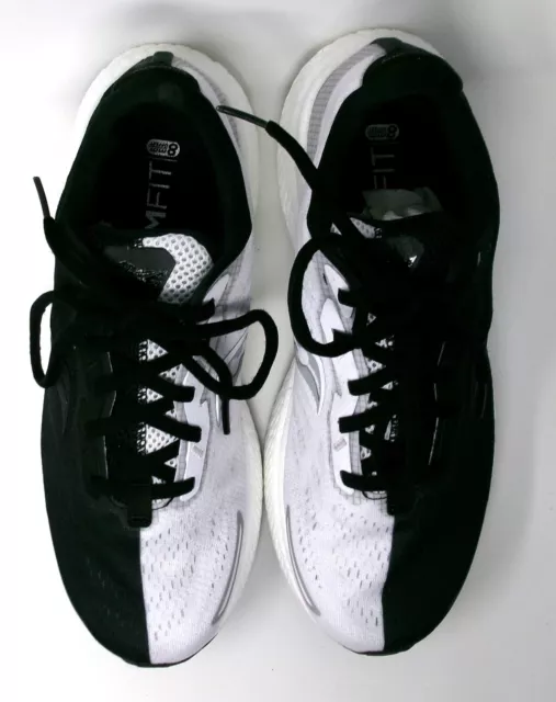 Saucony Women's Triumph 19 Running Shoe, Black/White Reflexion, 9.5 - USED