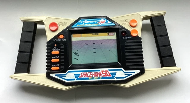 VINTAGE EXTREMELY RARE 1985 BANDAI - SPACE HAWK 50 - LCD Game