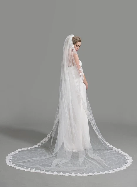 Bridal Veil With Lace Edge ivory tier with attach comb