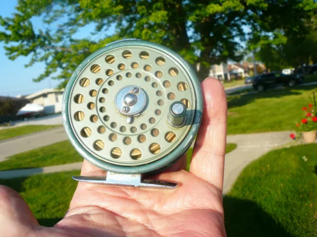 Hededon Daisy 310 Turns Nicely Loud Clicker Made Japan Working Perfectly, Clean Hededon Daisy 310 Turns Nicely Loud Clicker Made Japan Working Perfectly, Clean