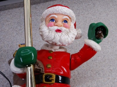 VINTAGE MR. CHRISTMAS Santa's Lighted Animated Tree Top Santa Claus