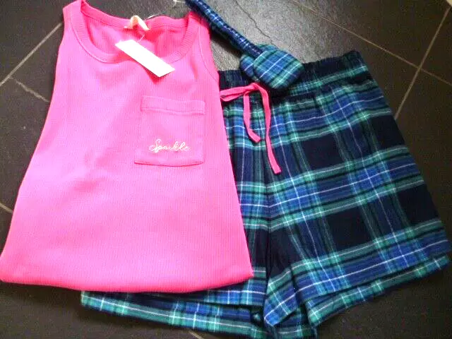 Marks and Spencer Ladies Cotton Check Short Pyjama Set + Eye Mask.Size 20. BNWT.