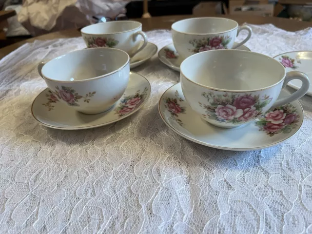 Vintage Royal Sealy China Japan 4 Tea Cups And 5 Saucers Pink Roses Gold Edges