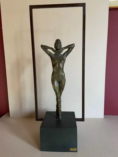 sculpture bronze signée - danseuse classique signé de " l’Equipe MIRO"