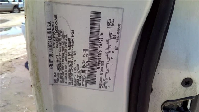 Passenger Right Lower Control Arm Front Fits 95-02 CROWN VICTORIA 100338818