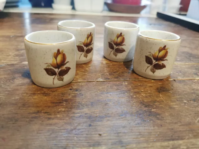 4 Kernewick Duchy Direct Cornish Pottery  Rose pattern  egg cups