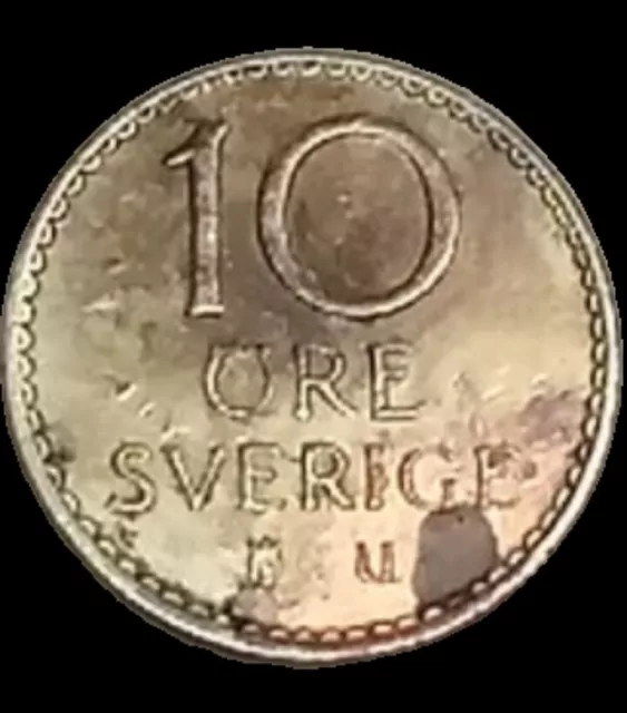 1967 Sweden 10 Ore Coin (See Pics For Grade) Sverige. 3