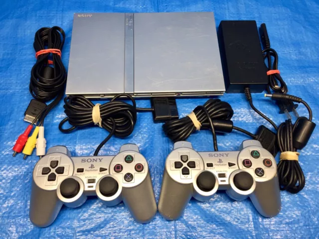 PlayStation 2 Slim Silver