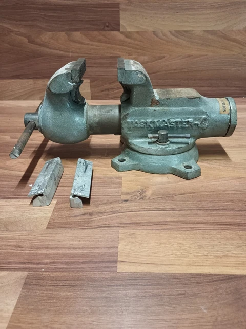 Vintage Taskmaster-4 4” Bullet Swivel Bench Machinist Vise & Aluminum Pad Covers