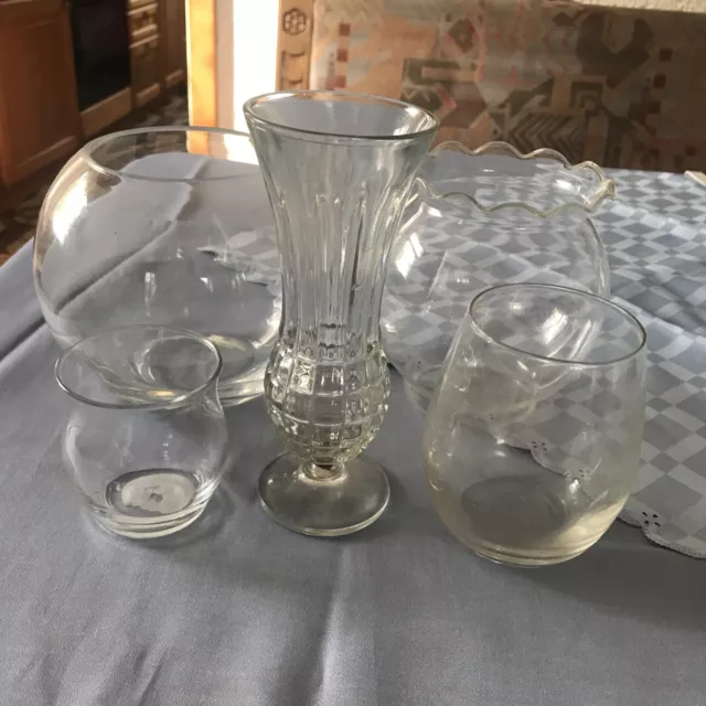 5 Stück versch. alte Vasen Glas Blumenvasen Tischvasen Konvolut, durchsichtig,