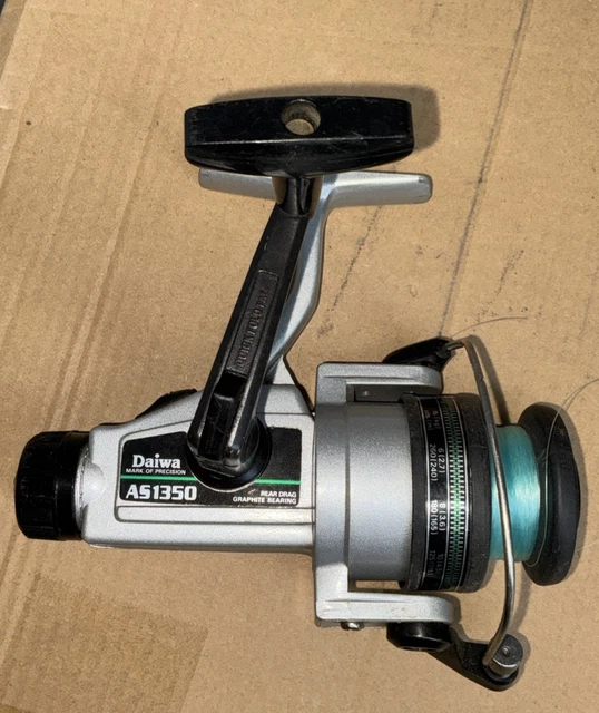 okuma cdx coronado baitfeeder spinning reels CDX-60 Reel adjustable drag system at (4x0.20mm) Color:Tramp Stamp 383 Vintage Tackle Box