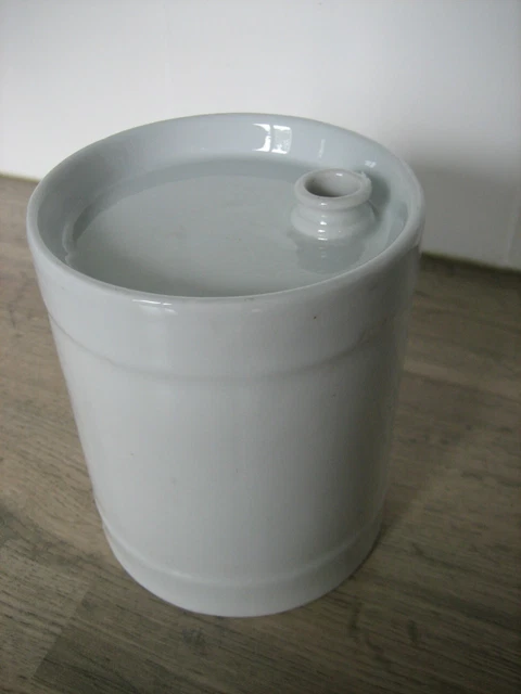 Petit CACHE POT , faïence blanche - Décoration