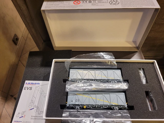 Coffret de 2 wagons EVS toit haut VALLIER VICHER
