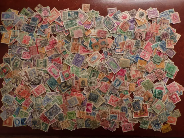 24)   Joli  Lot  De  1000  Anciens  Timbres  Du  Monde  -  A  Etudier !