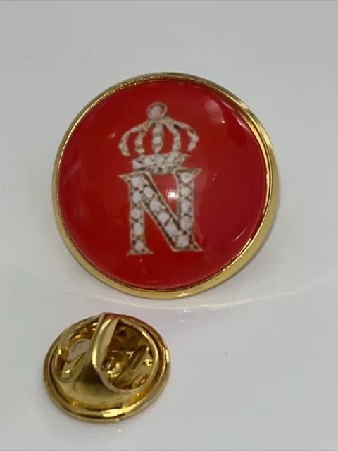 GROS PIN'S 2cm ASPECT Doré Blason Armoiries Napoléon Corse Couronne Impérial