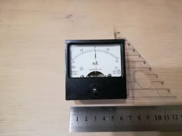 Vintage miliamper meter, tube miliamper meter M2001/1 ; 0 - 1 mA Vintage miliamper meter, tube miliamper meter M2001/1 ; 0 - 1 mA
