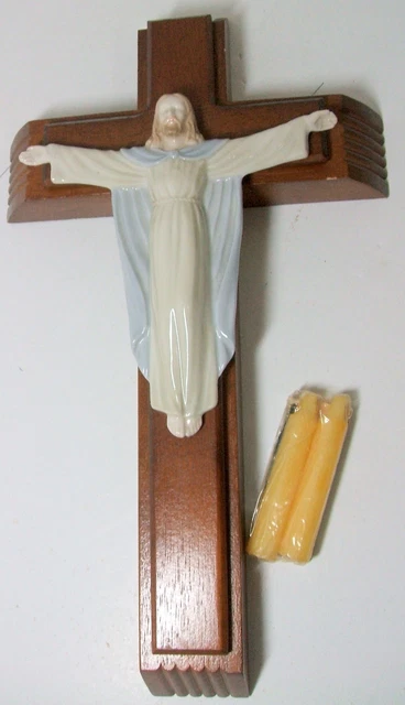 VINTAGE CRUCIFIX Last Rites Wooden Opens With Candles Jesus in Full ...