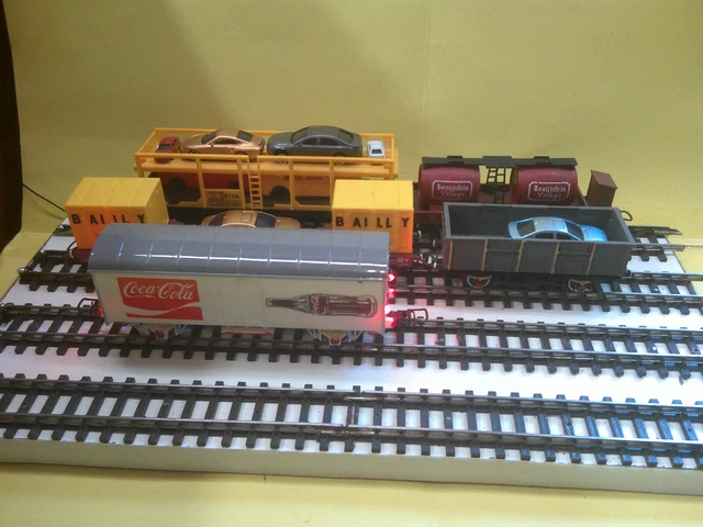 Lot De 76 Wagons De Train HO 1:87 - Principalement US - Bon état