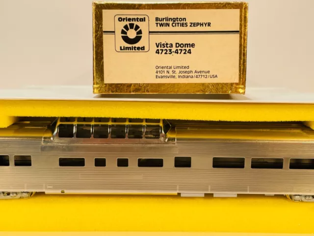 1970s NOS Oriental LTD HO Brass Plated Burlington Zephyr Vista Dome Car 4723-24