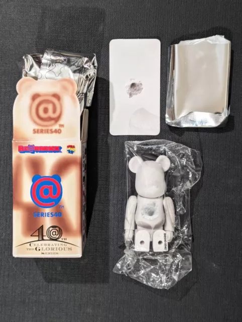 Bearbrick Series 40 Snarkitecture SECRET Daniel Arsham white SEALED Medicom Toy