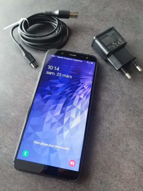 Samsung Galaxy J6 SM-J600F - 32 Go - Noir (Désimlocké) (Double SIM)